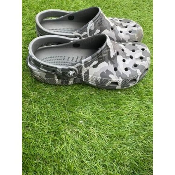 Camouflage Crocs Clogs Mens Size 8 Lightweight & Comfortable Water-Resistant Sli - Picture 4 of 5
